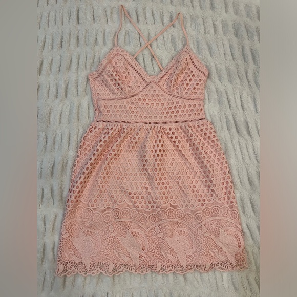 Abercrombie & Fitch Dresses & Skirts - Abercrombie & Fitch Pink Eyelet Mini Dress Size Medium